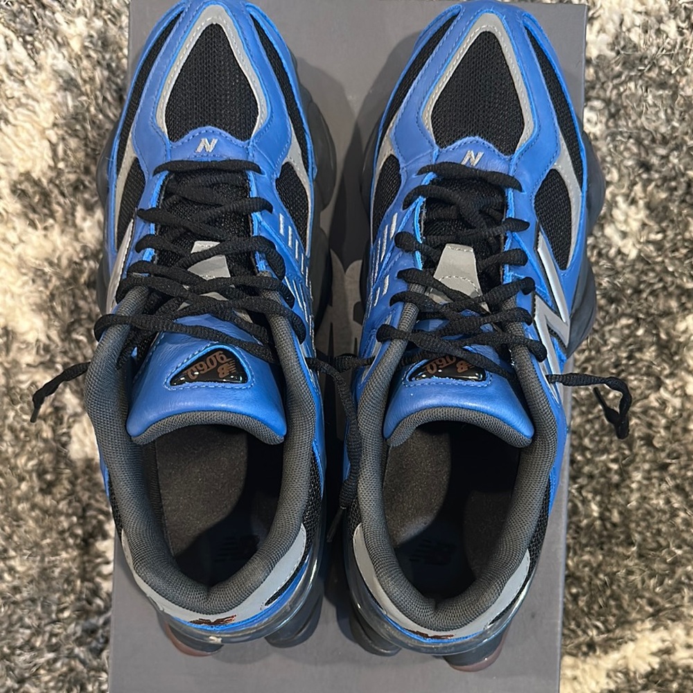 New Balance Men's Blue and Black Athletic Shoes